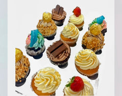 12 cupcakes variés